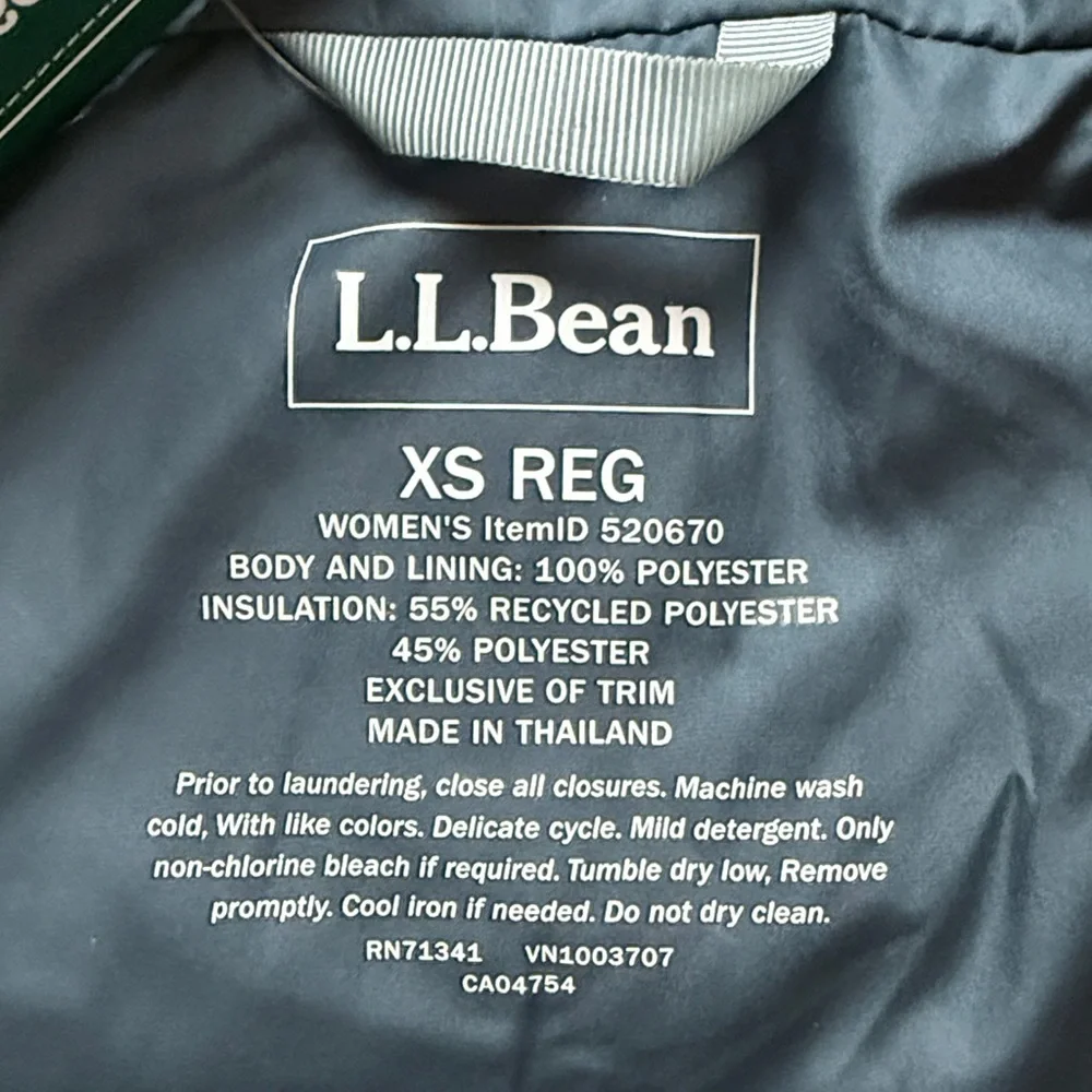 L.L.BEAN Mountain Classic Colorblock Puffer Jacket NWT Size XS - Picture 13 of 16